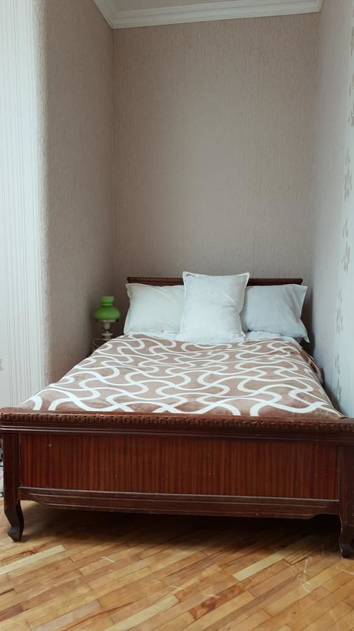 Дома для отпуска House near Downtown Тбилиси