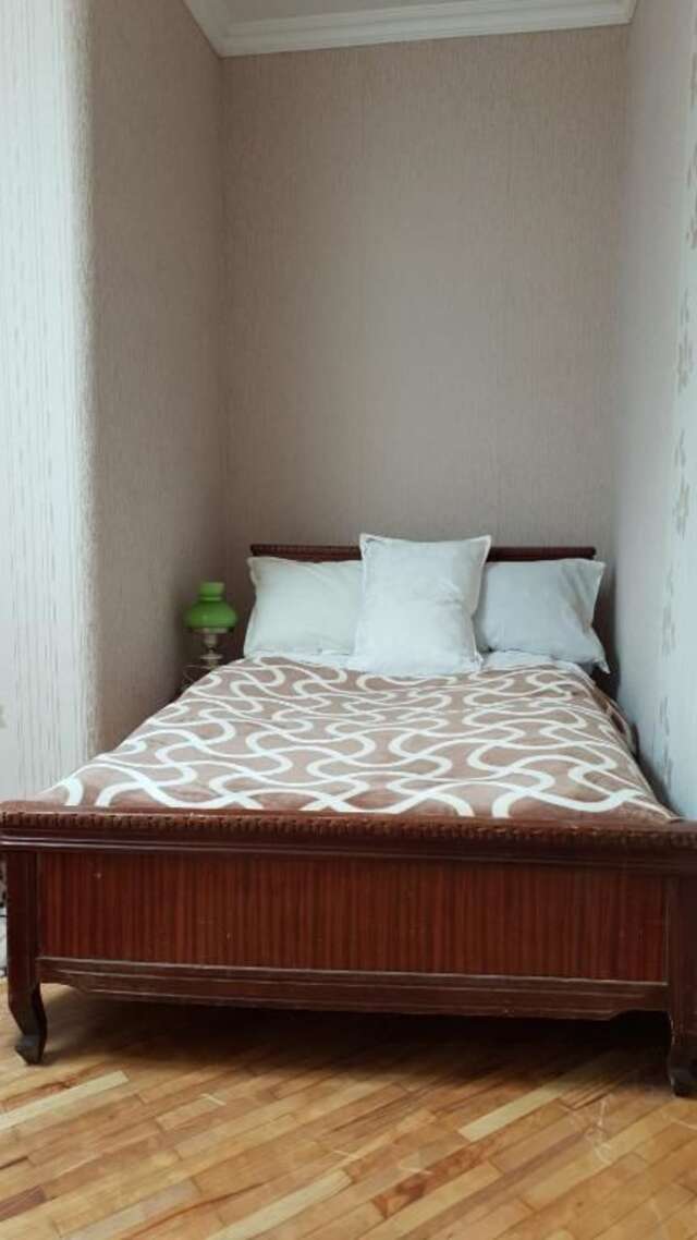 Дома для отпуска House near Downtown Тбилиси-19